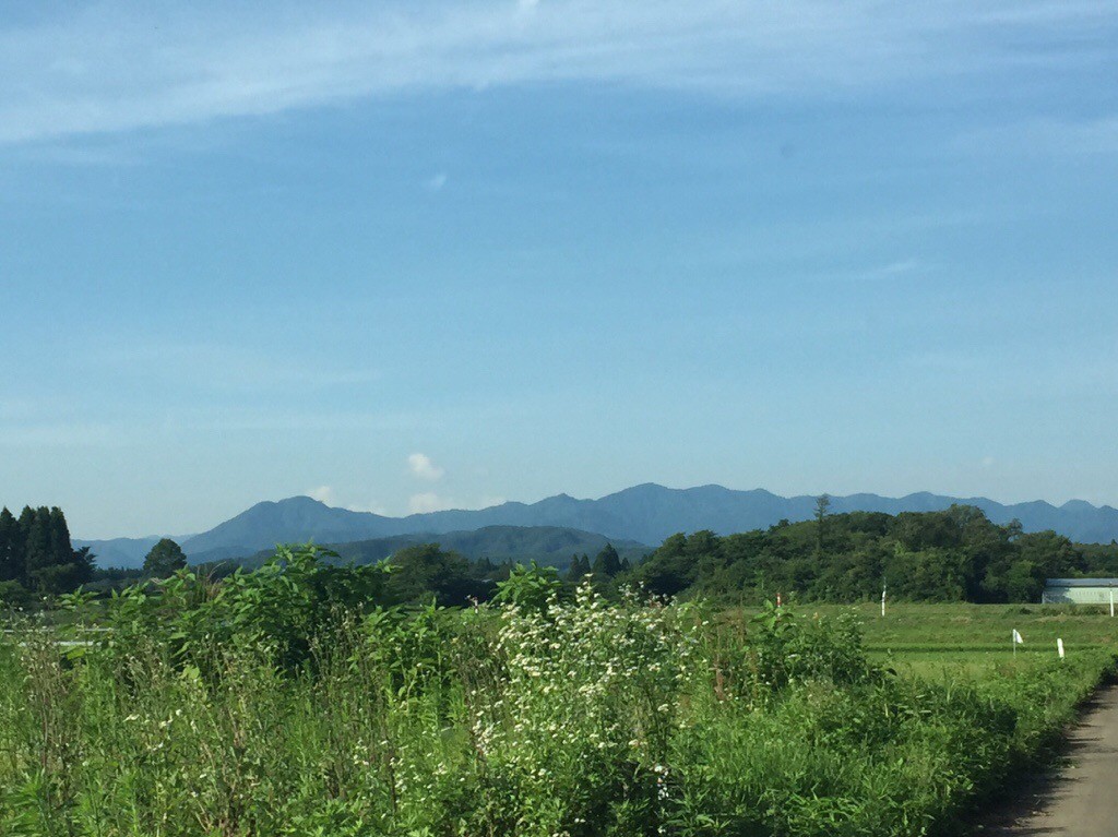 梅雨間の空